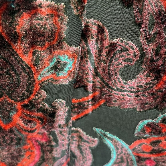 Torrid NWT HALTER TUNIC TANK - BURNOUT VELVET PAISLEY Torrid SZ 0=12 in women’s - Picture 4 of 12